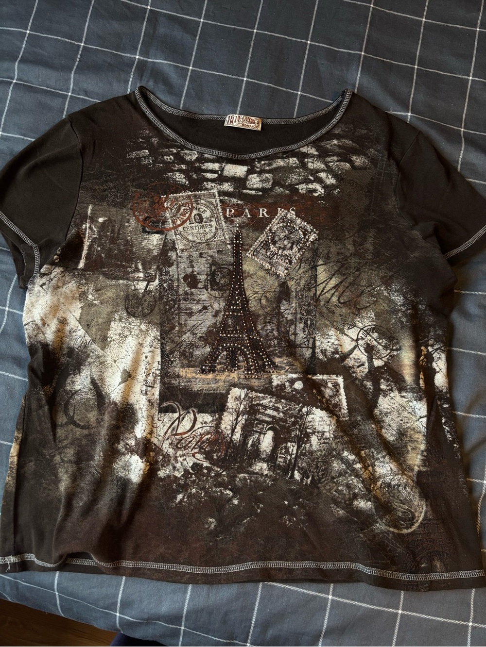 Vintage-Inspired brown Paris Graphic Tee